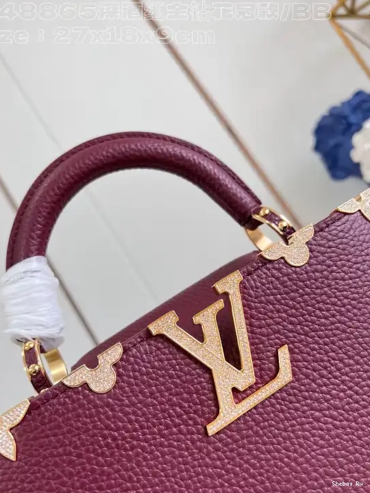 CAPUCINES VUITTON LOUIS BB-27*18*9CM 0520